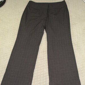 Apt. 9 Size 8P Grey Plaid Work Pants Slacks Stretch Waist EUC!